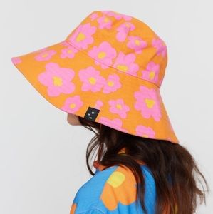 Wide Brim Bucket Hat